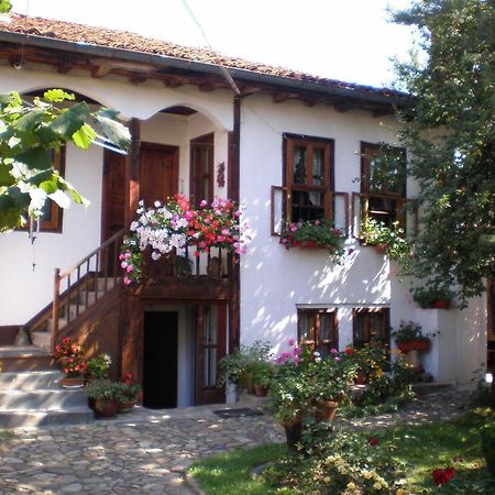 Tsutsovi House Ξενοδοχείο Kalofer Εξωτερικό φωτογραφία